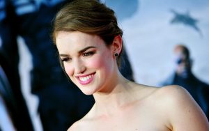 Elizabeth Henstridge Net Worth Age Height Boyfriend Profile Movies 3