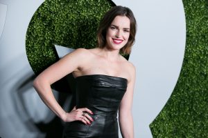 Elizabeth Henstridge Net Worth Age Height Husband Profile Movies 6